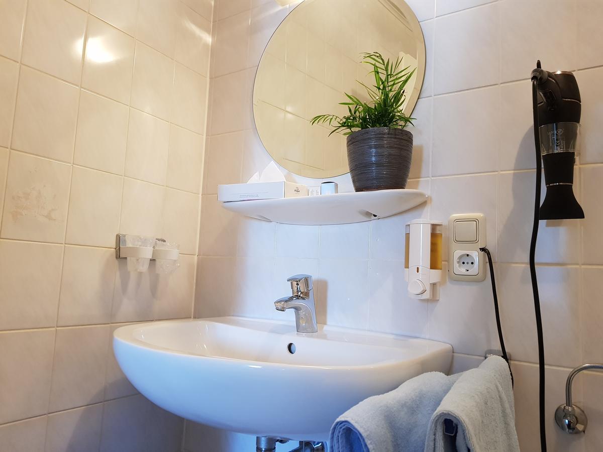 Hotel Restaurant Jaegerhof Düren - Eifel Zewnętrze zdjęcie