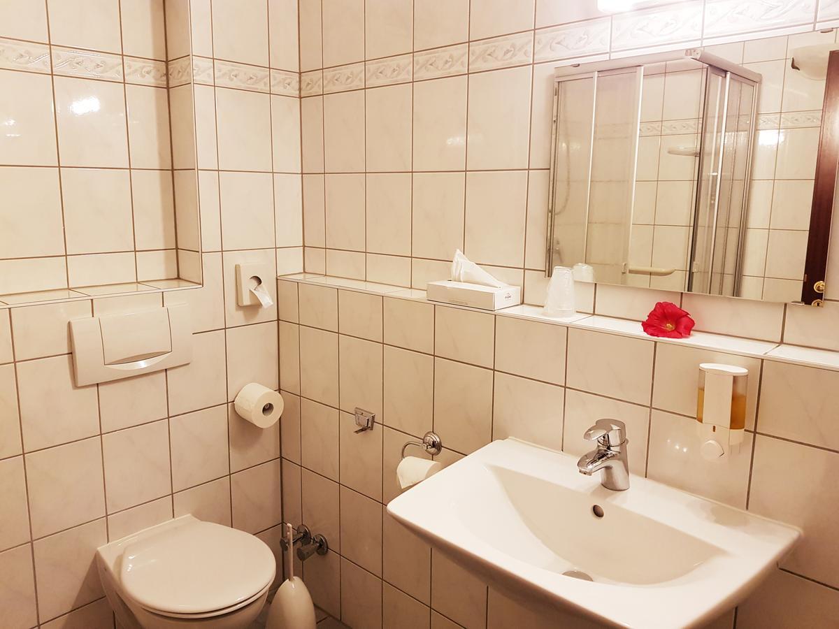 Hotel Restaurant Jaegerhof Düren - Eifel Zewnętrze zdjęcie