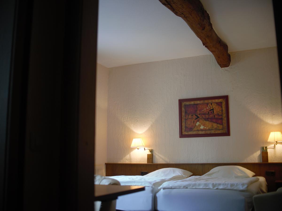 Hotel Restaurant Jaegerhof Düren - Eifel Zewnętrze zdjęcie